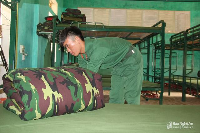 越南人民军的战斗力不能小视,军官是一身肌肉,没有小肚子