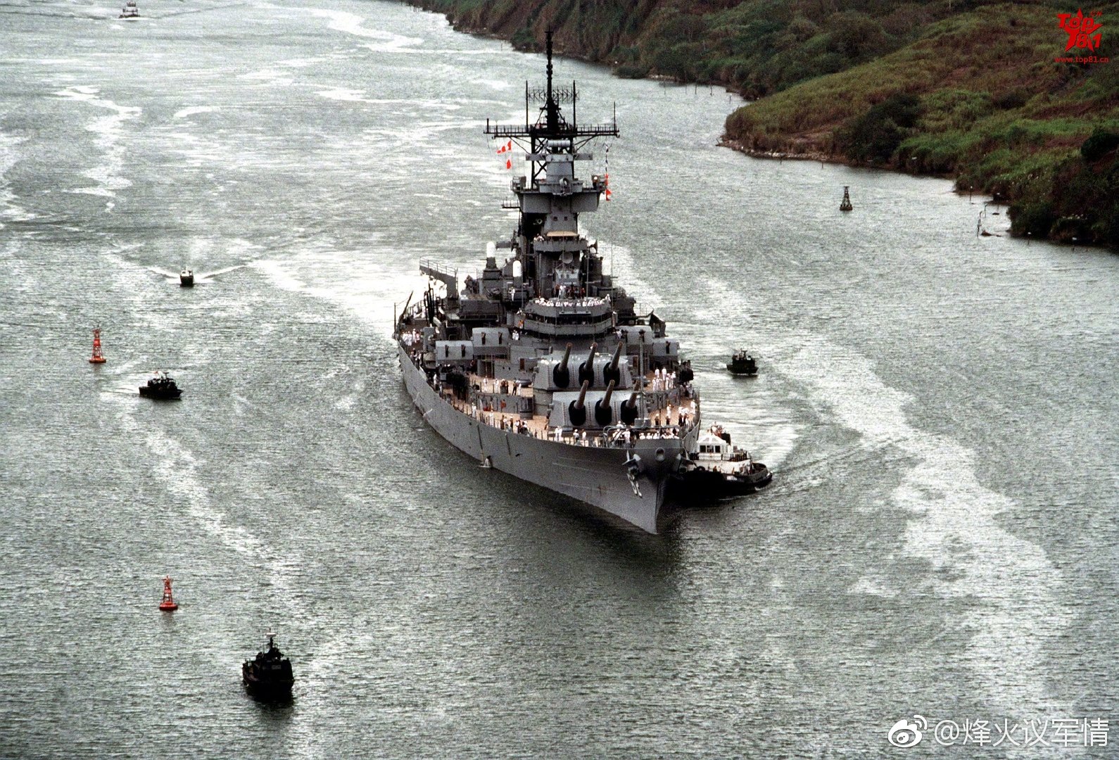 1984年老照片巴拿马运河上的美国海军新泽西号战列舰bb62