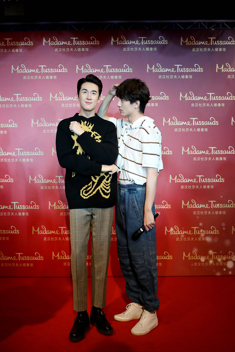 林更新蜡像比本人丑,周杰伦蜡像超瘦,杨颖蜡像是戚薇,只有他像