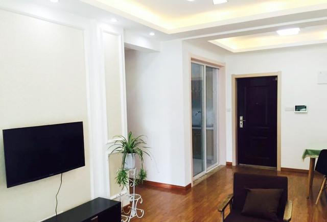 拆迁安置房精装修一天没住,装修漂亮出租,要价高租房也愿意