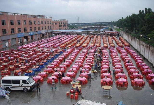 难得一见的乡村酒席,场面震撼