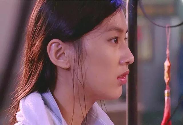 的白富美哪怕时隔多年看江琳达也是卓然不群的美女侧脸线条真的没的说