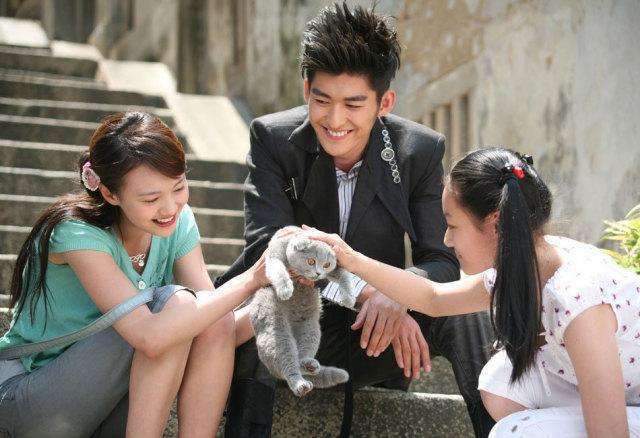 《蒲公英之恋》张翰郑爽分手后再演情侣, 微笑里有几分情谊?