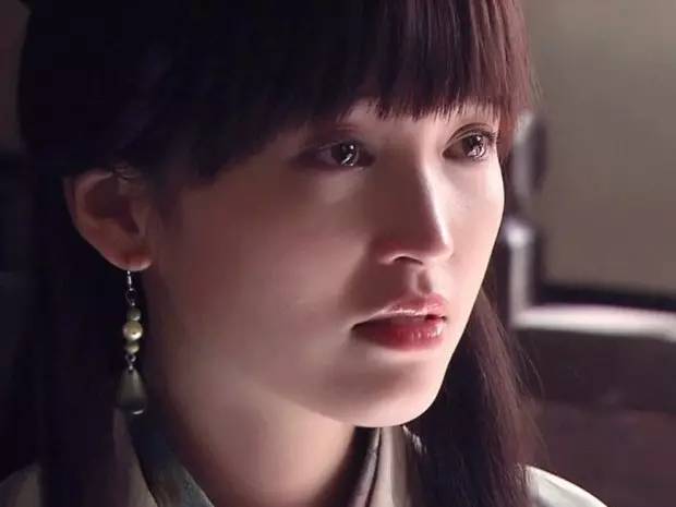 两人同演《神话》走红,今一人在歌坛追求梦想,她却一直半温不火