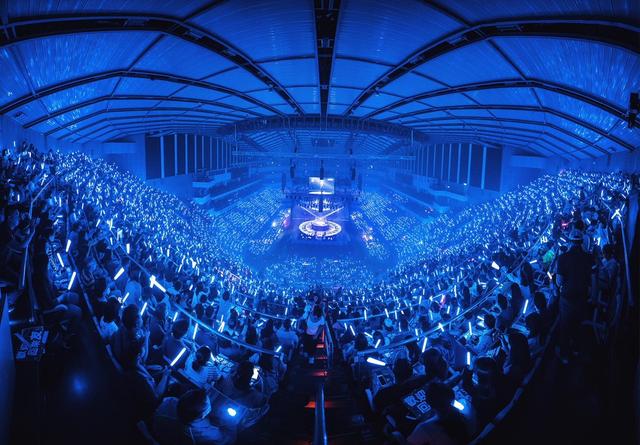 张学友台北小巨蛋再开唱,刷新演唱会场次新纪录,王心凌化身迷妹|张学