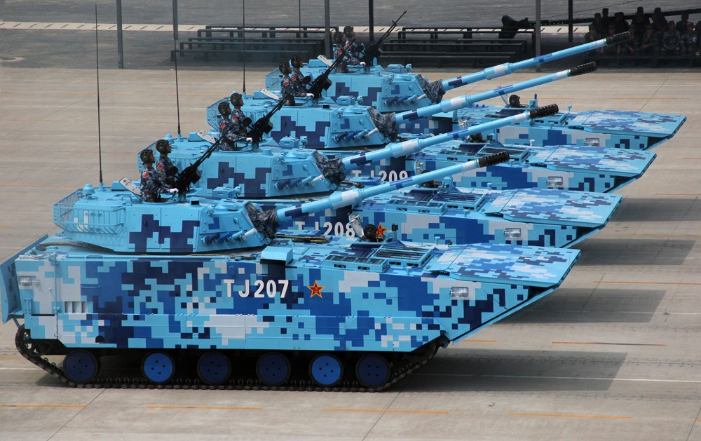 阅兵式上的05式两栖突击车