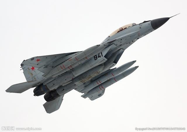 米格29k的实际表现也没传说当中的理想,不久之前,印度审计部门发布