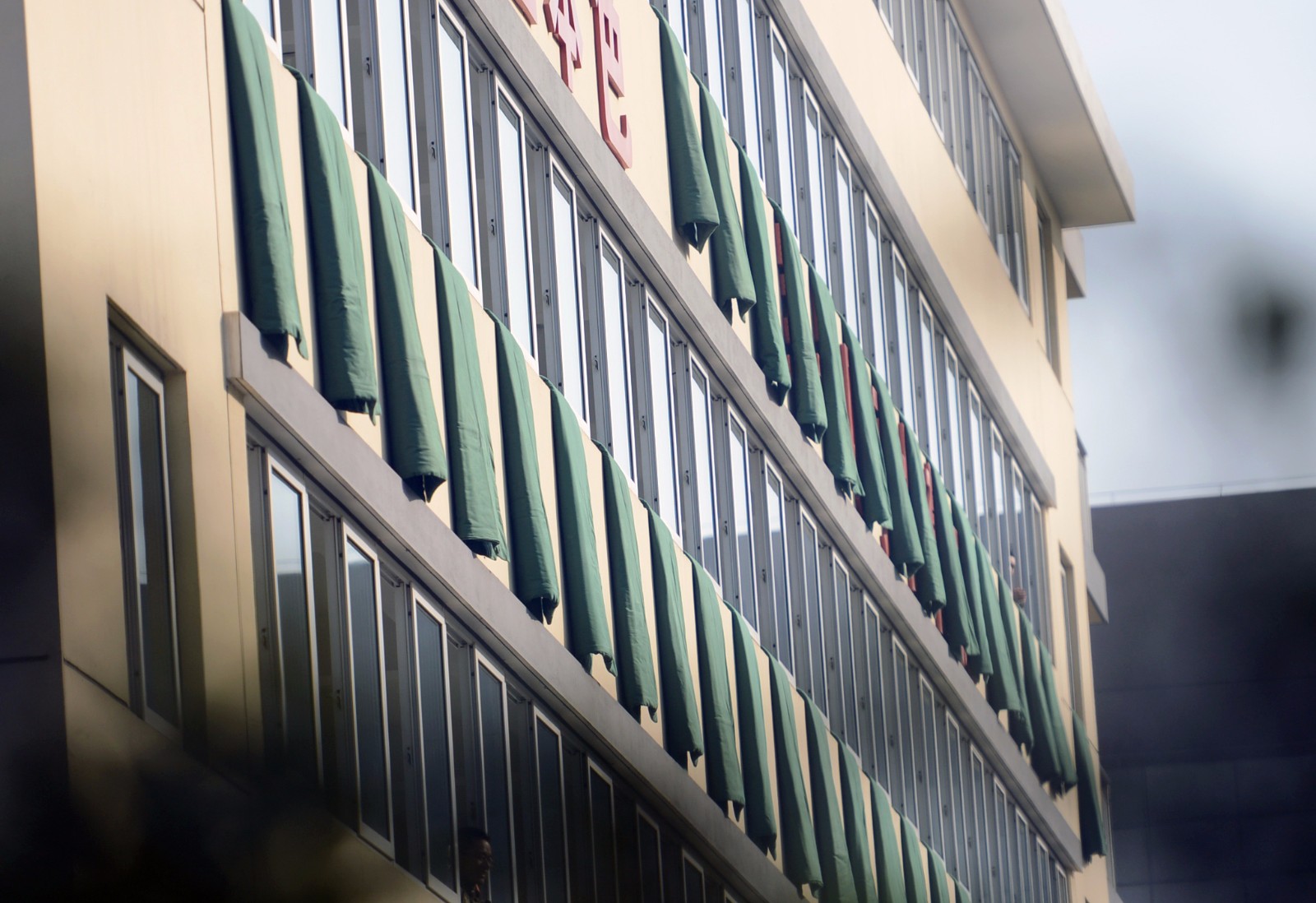 看哭!直击军人最牛"强迫症" 晒军被晒出艺术感