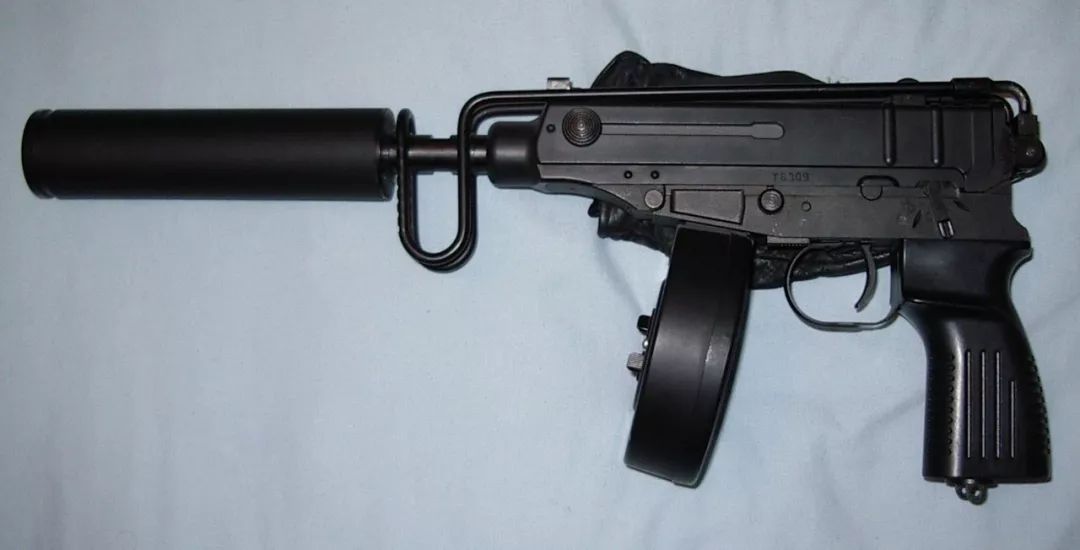 最危险的枪械之一蝎式冲锋枪,成黑帮的最爱?