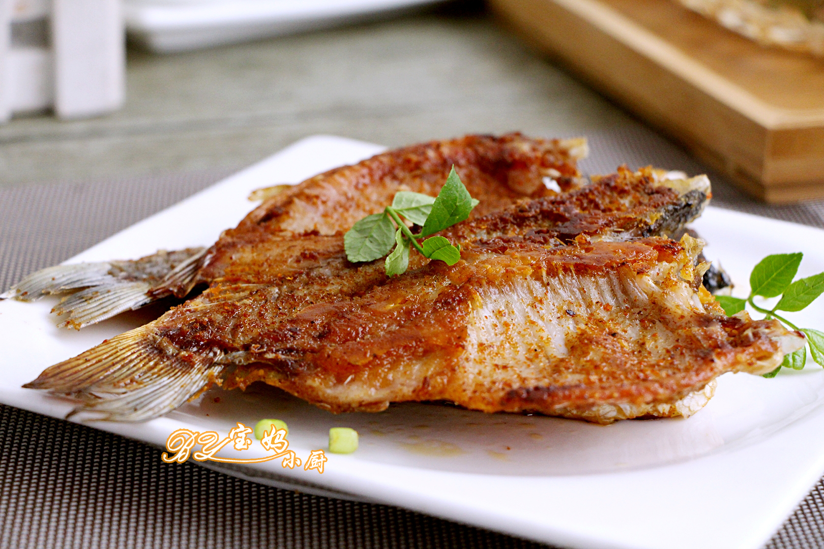 8块钱买了两条鱼,我只煎一煎,满屋都飘香,上桌就被吃光