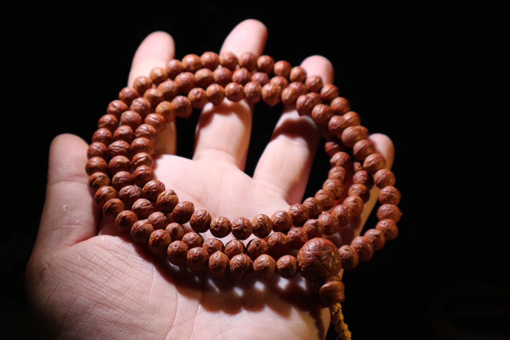 树籽类文玩集中下树如何挑选