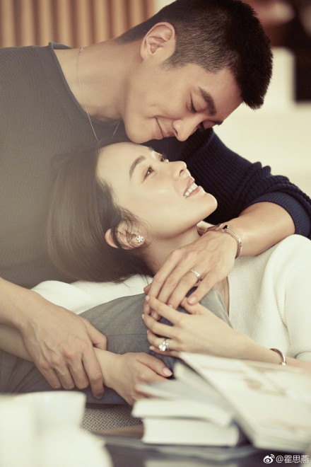 明星夫妻合体秀恩爱!邀请各位"单身狗"们前来感受甜蜜暴击!