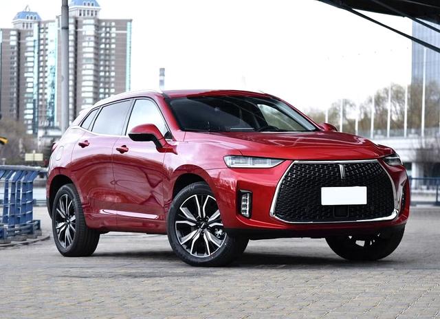 作为长城首款真正意义的新能源车型,魏派p8的外观让人眼前一亮,虽然大