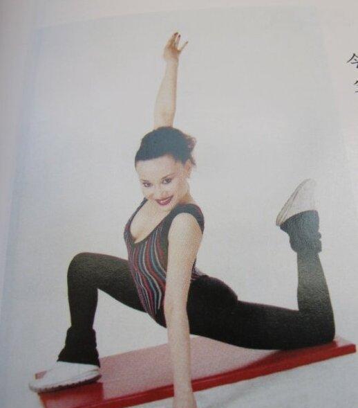 健美皇后马华41岁去世,5年后,享受正军职待遇的父亲随她而去