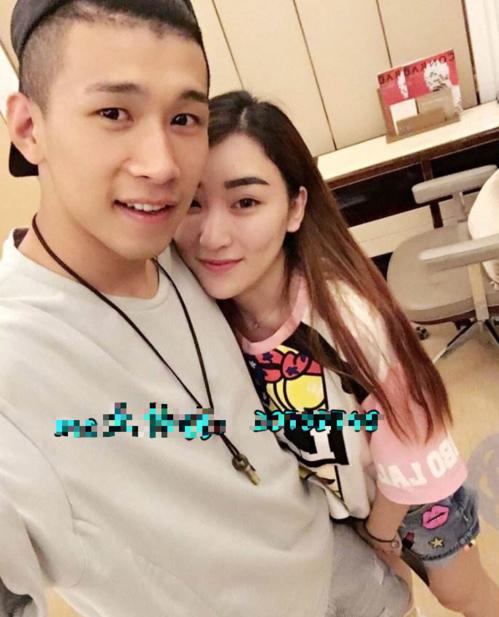 吸金能力第一的网红天佑现在也难逃被封杀,曾自爆年收入税后8000万