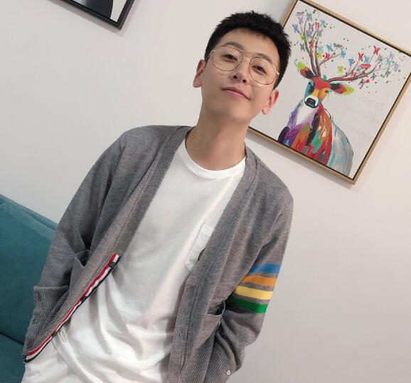 "歪歪鱼欠我一个年度"主播白浩将解约娱加公会转签yy官方频道