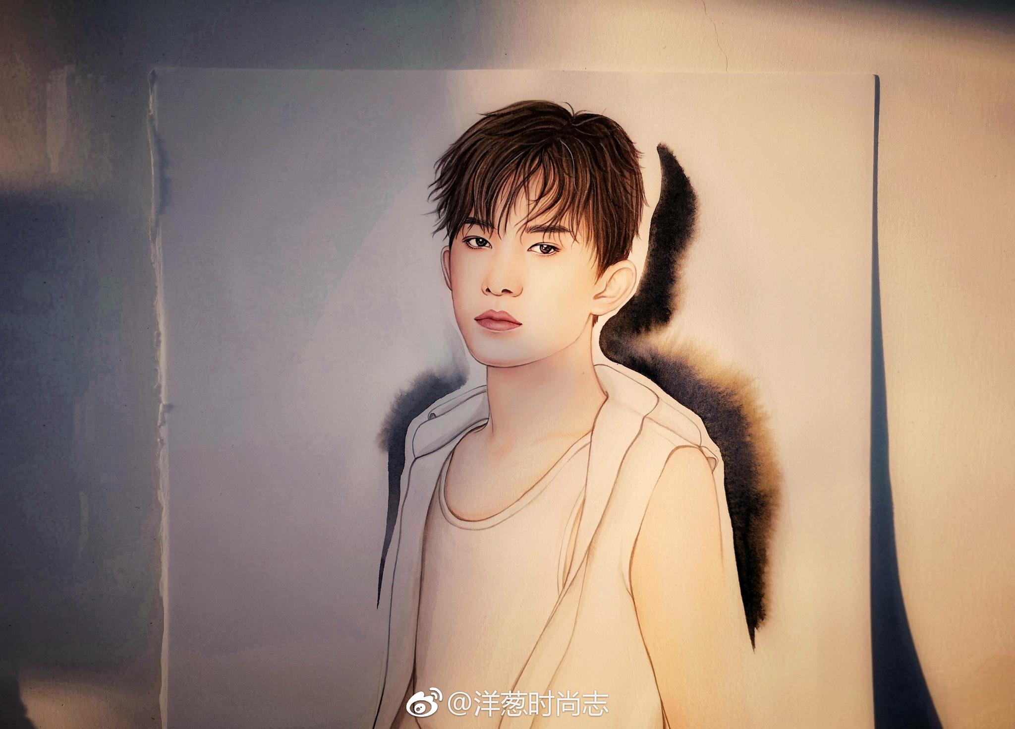 光阴荏苒日月如梭恰好在一瞬间与你结识便注定一眼万年