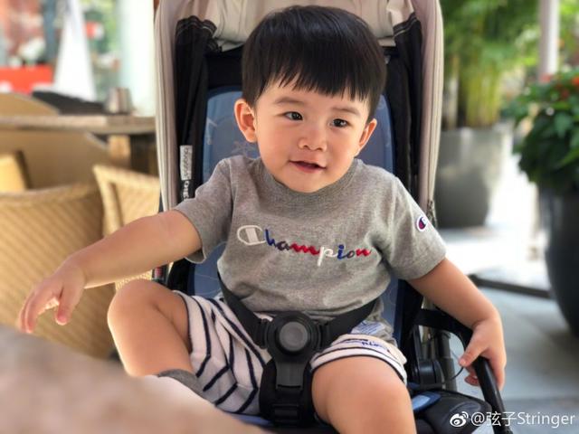 弦子儿子侧颜上热搜,李茂说出大实话,网友却反驳:主要是遗传好