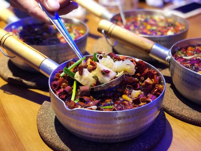 夏天喝酒撸串哪家强首选火辣马勺菜