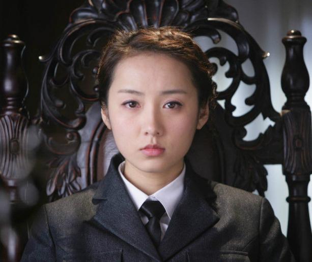 第一部作品便遇徐克导演,凭《平凡的世界》中秀莲一角家喻户晓