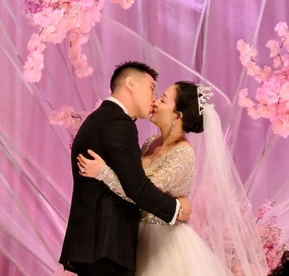 德云社烧饼婚礼照出来后真是羡煞旁人新娘身材妖娆颜值好