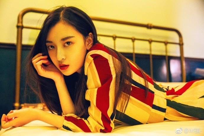 纯色写真 清晰写真|写真|纯色|李佳臻_新浪新闻