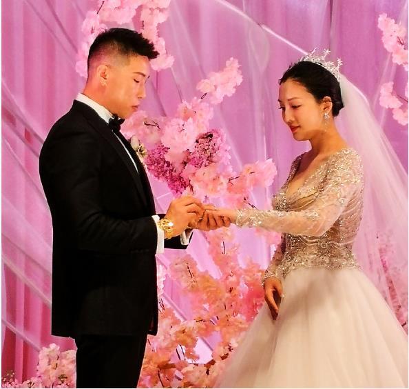 朱云峰|婚礼|德云社_新浪新闻