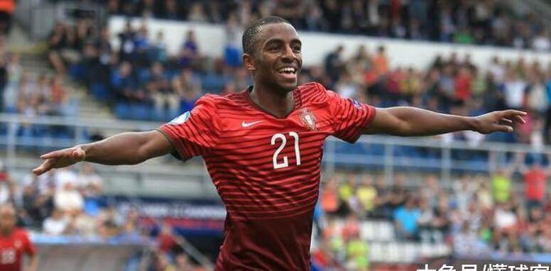 2:里卡多·佩雷拉(莱斯特城/后卫)24岁虽然在费兰度山齐士的麾下,佩佩