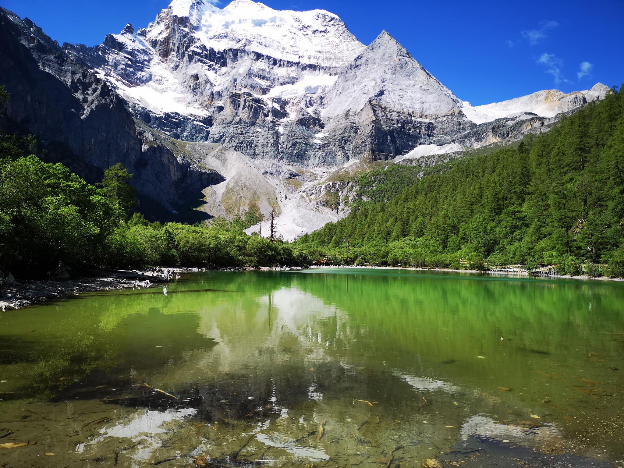 稻城亚丁，最浪漫的旅行目的地，一定要和最爱的人去！