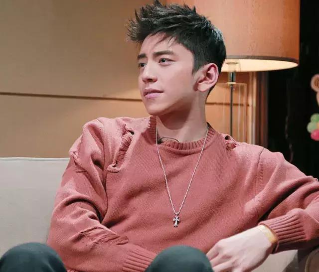 王大路否认是恋情,并用这句话来定性