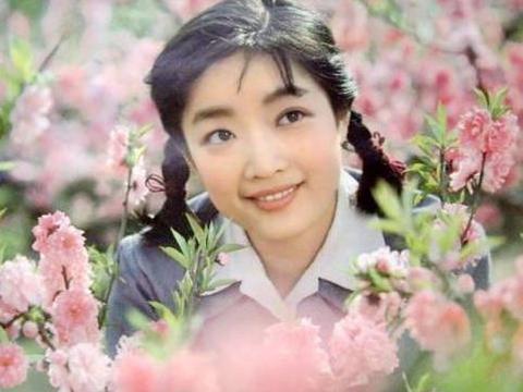 曾当过柜台营业员，一夜走红后出国留学，如今淡出影坛不知去向|巴山夜雨|张闽|营业员|影坛|出国留学_新浪新闻