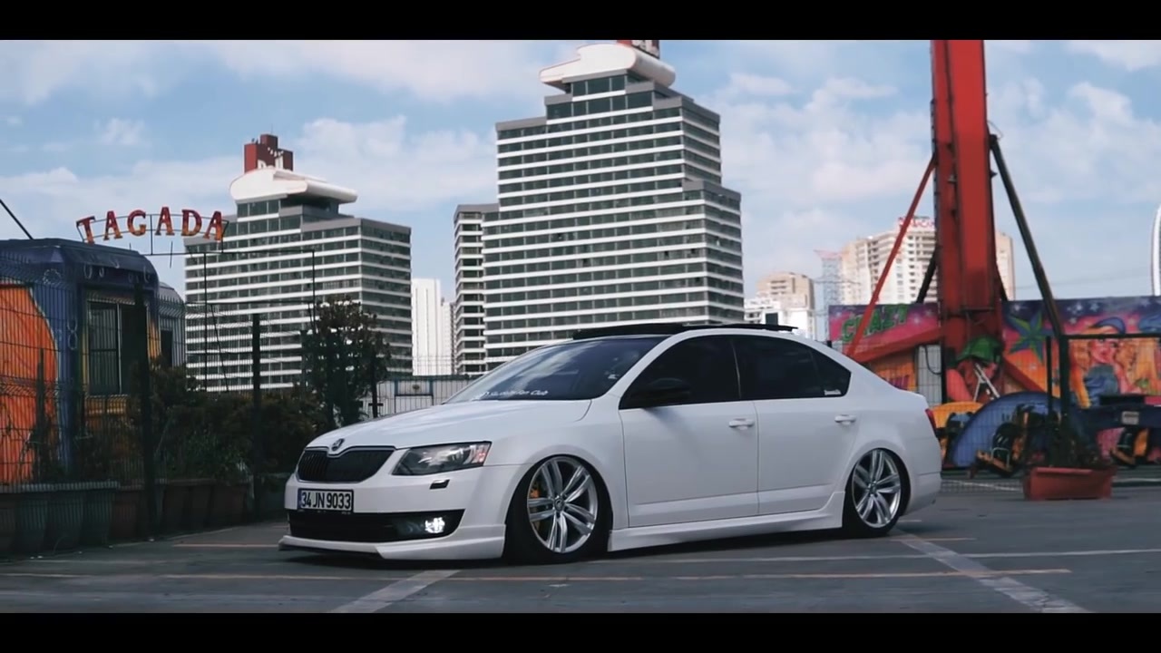 少见的斯柯达明锐玩低趴改装风格