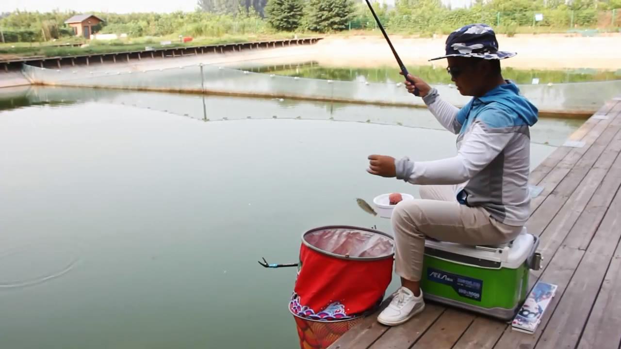 老司机现场教你快钓鱼的抛竿方法,随教随说随钓就上了2条鱼