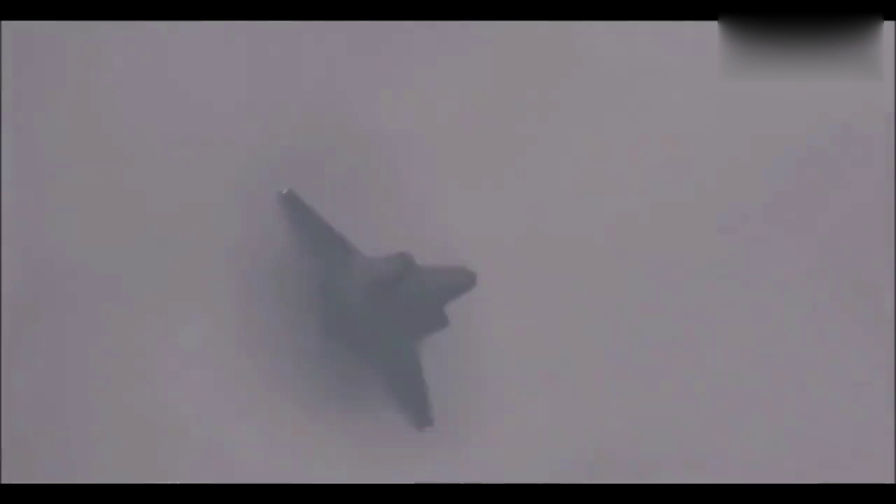 F35战斗机都能飞出音爆了,歼20什么时候也能