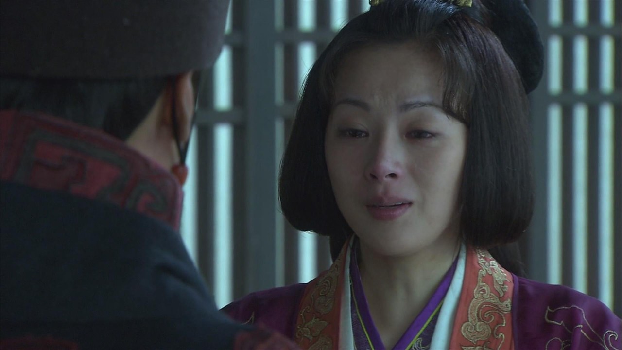 三国时曹操虽然赔上三个女儿给汉献帝,但好处多多