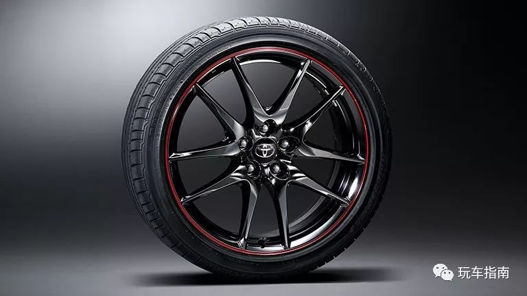 2018款丰田锐志"V6大后超"详解，15.7万起售你心动吗？