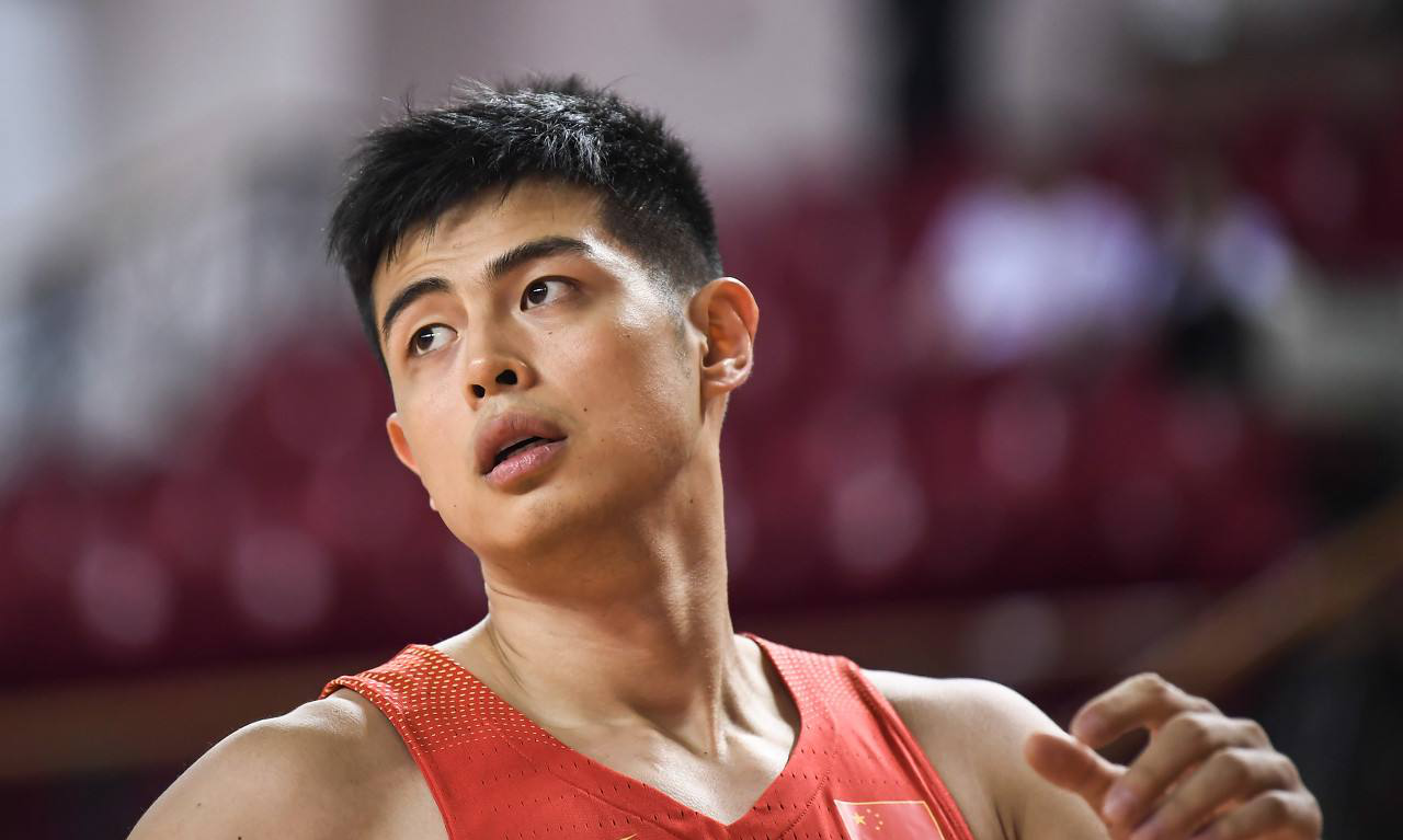 前4场比赛29投仅4中,决赛独得16分8助攻