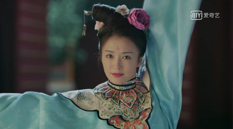 延禧攻略 秦岚 洛神舞 延禧攻略 秦岚 跳舞 上演,富察皇后扮洛神起舞.