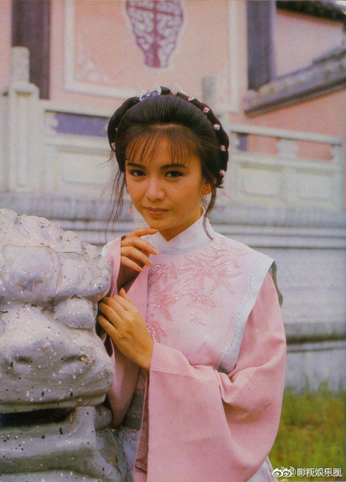 电视剧神雕侠侣76年林欣欣版83年黄曼凝版84年应晓薇版86