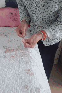 搞笑gif:看到这样的入户花园,我就已经想认识一下这个房主了