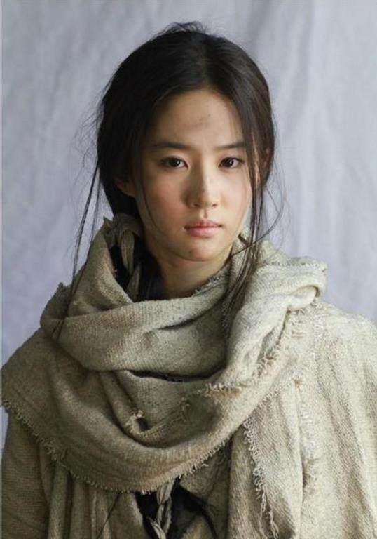 当女明星灰头土脸蓬头垢面是喜感十足还是依旧清丽可人呢