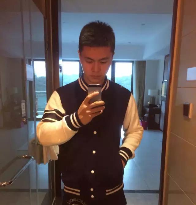 94年运动小哥自拍出新高度