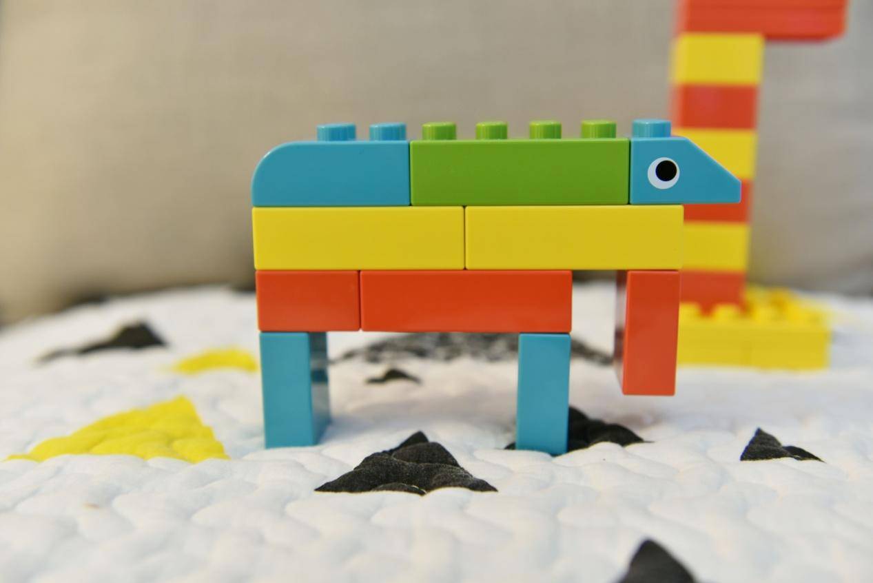 大颗粒积木打造童年动物世界