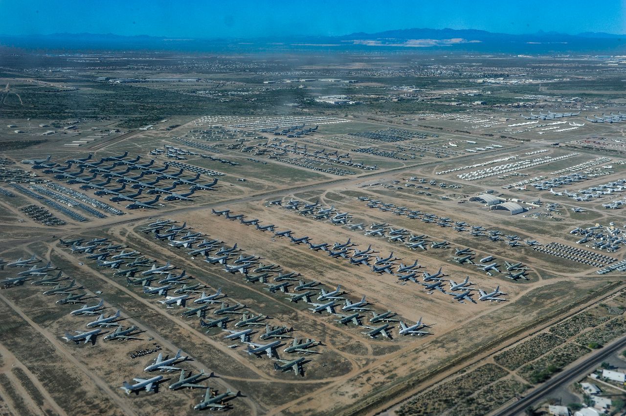 世界最大"空军基地,铺天盖地超6000架军机,美国大片都在这拍