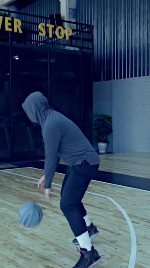 关注微信公众号:91篮球.回复:安东尼