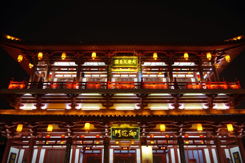 “我的家乡中国陕西省,就位于古丝绸之路的起点。站在这里|陕西旅游|陕西省|飘飞|驼铃|家乡_新浪新闻