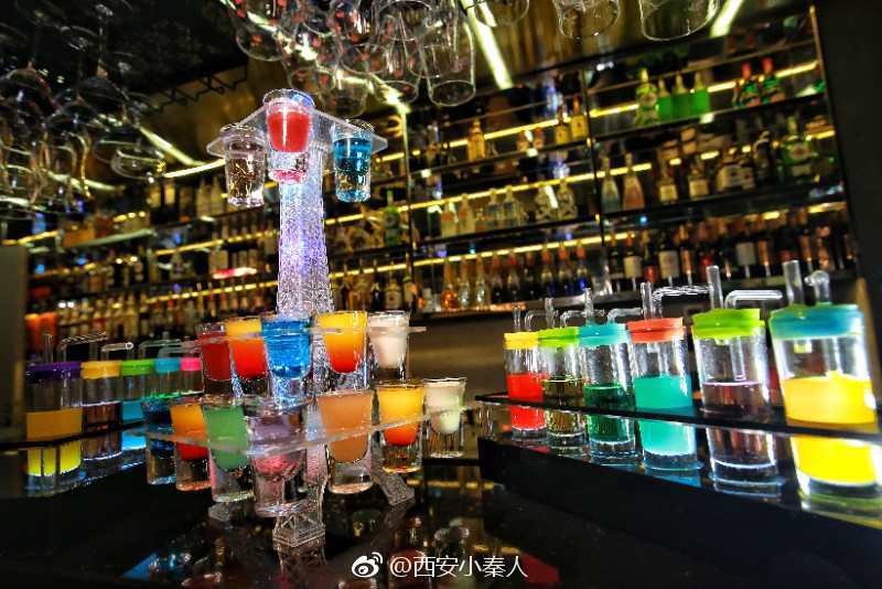 西安首家香水主题酒吧亮相南门松园