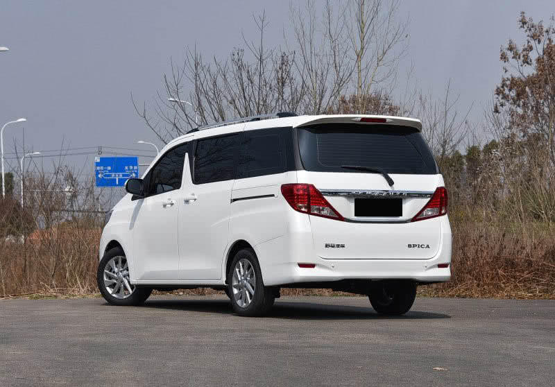 只卖5万起的国产mpv,配电动侧滑门大7座,宝骏730这下没戏了!