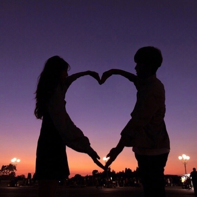 我希望有那么个人24岁相恋26岁结婚28岁一个生命的诞生