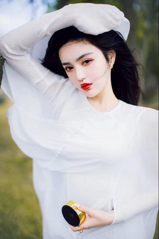 蔻辰品牌创始人徐楠楠 她的传奇光环从未